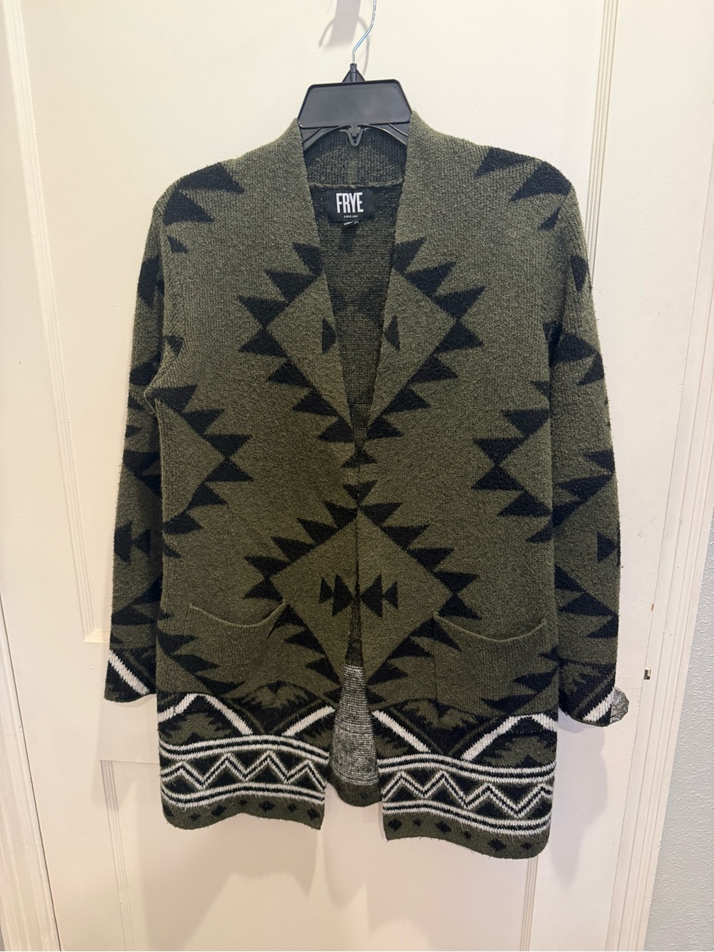 FRYE Olive and Black Southwestern Geometric Open-Front Cardigan - Picture 2 of 9